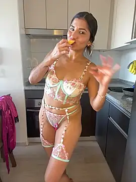 AlejandritaMilano online show from 01/14/26, 09:51