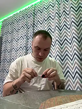  x x x x x x online show from 01/01/25, 11:40