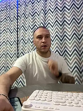  x x x x x x online show from 12/24/24, 11:11