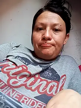 Snapshot of kattia_bk chatting on 01/21/25, 04:16 kattia bk online show from 01/21/25, 04:16