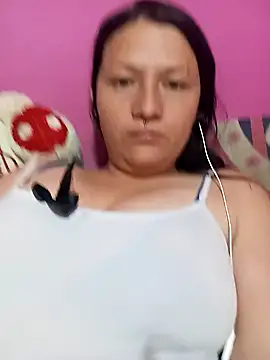 Snapshot of kattia_bk chatting on 01/22/25, 12:48 kattia bk online show from 01/22/25, 12:48