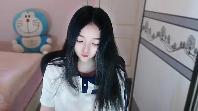 xiao-xiao-D online show from 11/14/25, 05:33