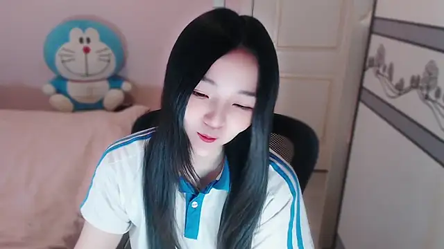 xiao-xiao-D online show from 11/24/25, 08:58