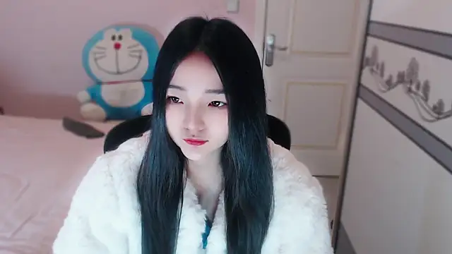 xiao-xiao-D online show from 12/18/25, 08:41