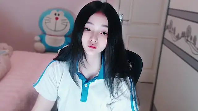 xiao-xiao-D online show from 10/31/25, 01:30