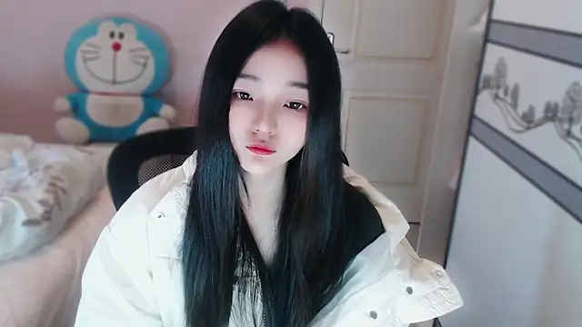 xiao-xiao-D online show from 11/30/25, 04:02