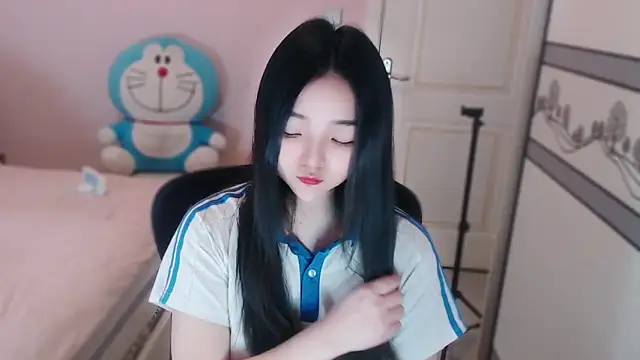 xiao-xiao-D online show from 12/02/25, 06:26