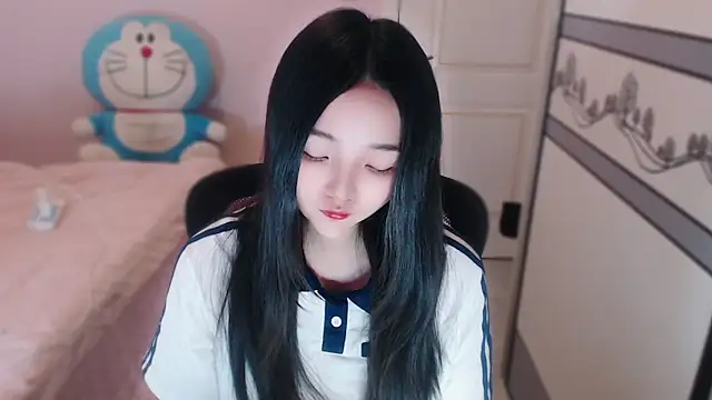 xiao-xiao-D online show from 11/23/25, 03:38