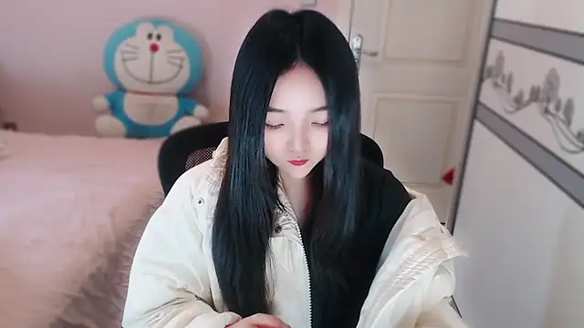 xiao-xiao-D online show from 12/01/25, 06:58