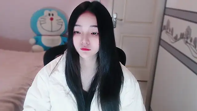 xiao-xiao-D online show from 10/27/25, 09:21