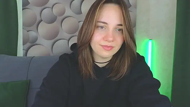 Snapshot of Cute_smile_sharon chatting on 02/16/25, 05:37 Cute smile sharon online show from 02/16/25, 05:37