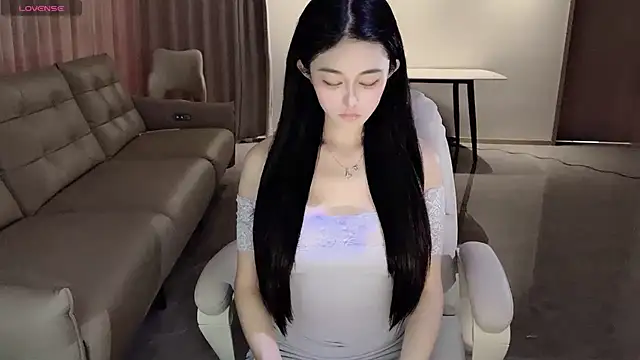 Snapshot of Irene--- chatting on 03/03/25, 05:37 Irene--- online show from 03/03/25, 05:37