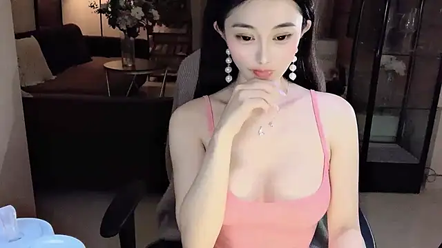 Snapshot of Irene--- chatting on 02/22/25, 05:12 Irene--- online show from 02/22/25, 05:12