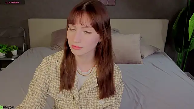 Mollly Rouge online show from 11/10/25, 12:26