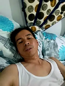 bisexual0007 online show from 12/15/25, 03:01