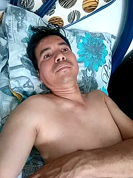 bisexual0007 online show from 12/17/25, 12:10