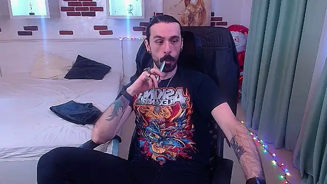 AxelColton online show from 12/14/25, 08:31