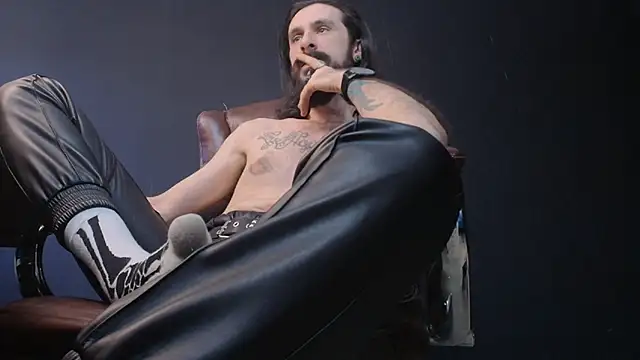 AxelColton online show from 03/03/25, 12:06