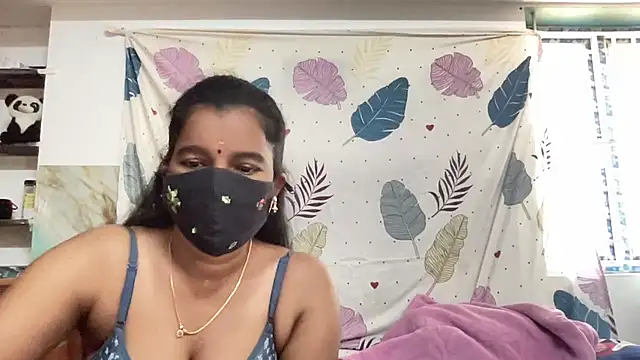 Snapshot of Tamil_Sanjana_ chatting on 07/15/26, 05:58 Tamil Sanjana online show from 07/15/26, 05:58