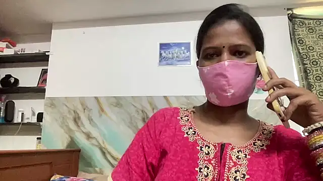 Snapshot of Tamil_Sanjana_ chatting on 07/11/26, 07:08 Tamil Sanjana online show from 07/11/26, 07:08