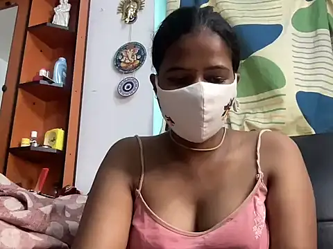 Tamil Sanjana  online show from 05/30/26, 07:15