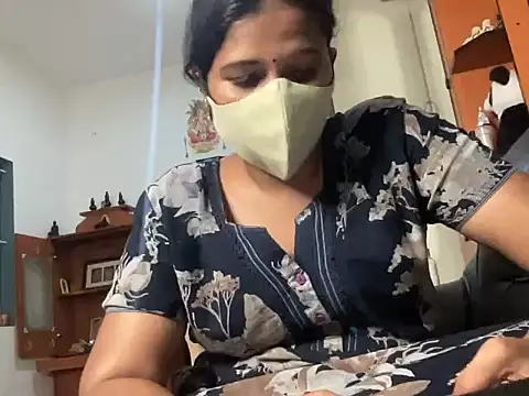 Tamil Sanjana  online show from 10/19/25, 08:33