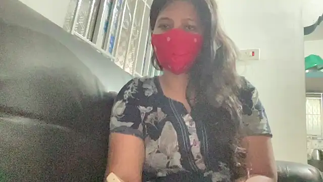 Tamil Sanjana  online show from 02/03/26, 01:27