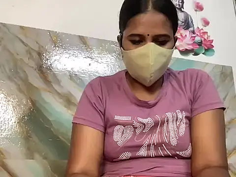 Tamil Sanjana  online show from 10/17/25, 12:07