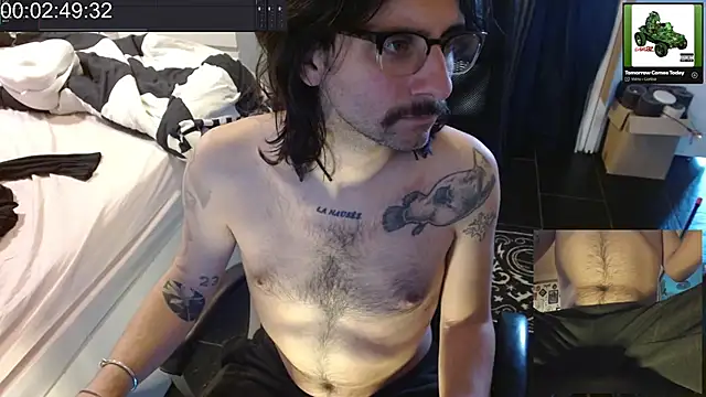 Chuck-FR online show from 04/21/26, 08:32