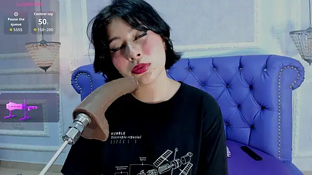 Snapshot of Lily_Martinez chatting on 09/28/25, 03:13 Lily Martinez online show from 09/28/25, 03:13