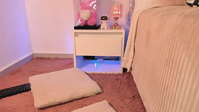 Snapshot of Alissonroses chatting on 11/28/25, 08:53 Alissonroses online show from 11/28/25, 08:53