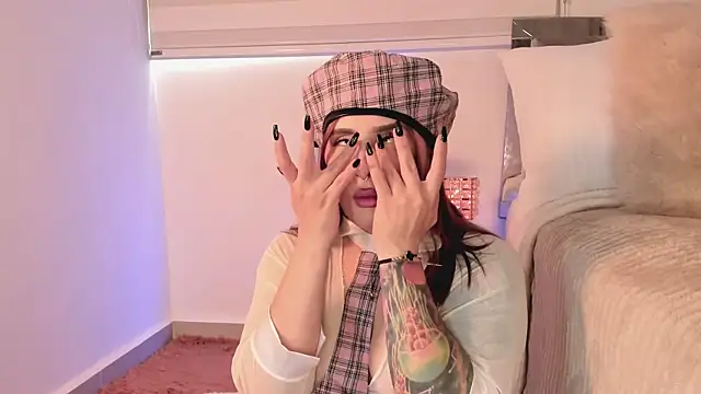 Snapshot of Alissonroses chatting on 11/24/25, 07:58 Alissonroses online show from 11/24/25, 07:58