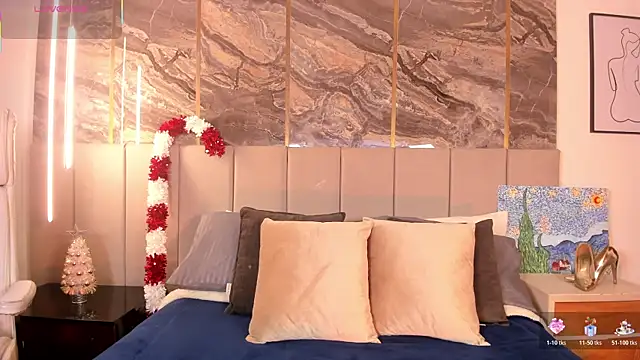 Sienna Blake  online show from 11/28/25, 08:53