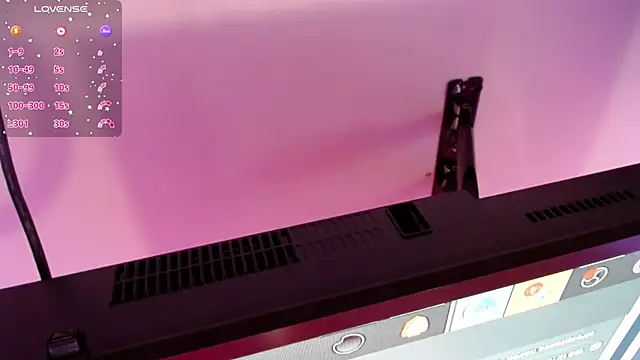 Sienna Blake  online show from 11/08/25, 07:50