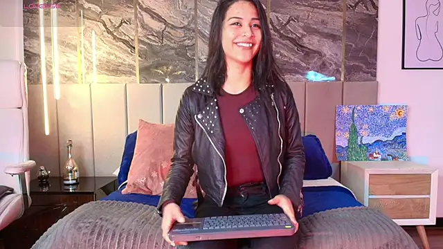 Sienna Blake  online show from 03/10/26, 07:18