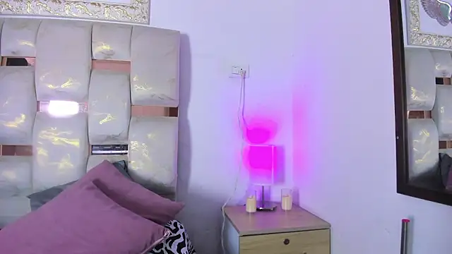 Samantha Good online show from 11/29/25, 03:17