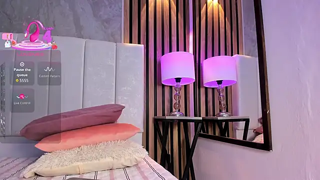 Samantha Good online show from 12/15/25, 12:22