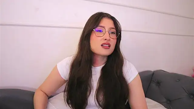 Daisha Riley online show from 04/06/26, 12:50