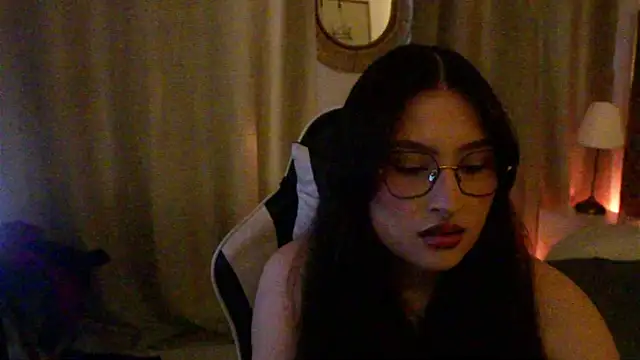 Snapshot of Daisha_Riley chatting on 04/25/26, 01:03 Daisha Riley online show from 04/25/26, 01:03