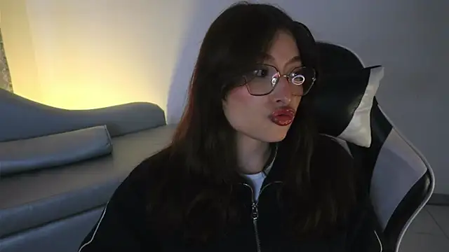Snapshot of Daisha_Riley chatting on 05/15/26, 01:31 Daisha Riley online show from 05/15/26, 01:31