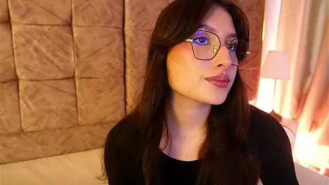 Daisha Riley online show from 04/08/26, 12:39