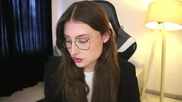 Daisha Riley online show from 11/12/25, 02:43