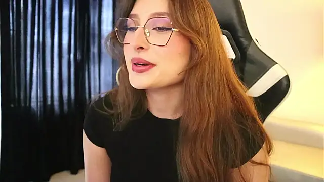 Daisha Riley online show from 11/18/25, 02:53