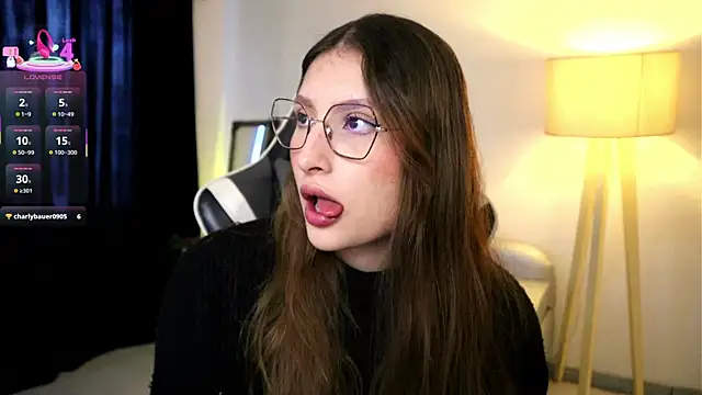 Daisha Riley online show from 09/11/25, 01:44