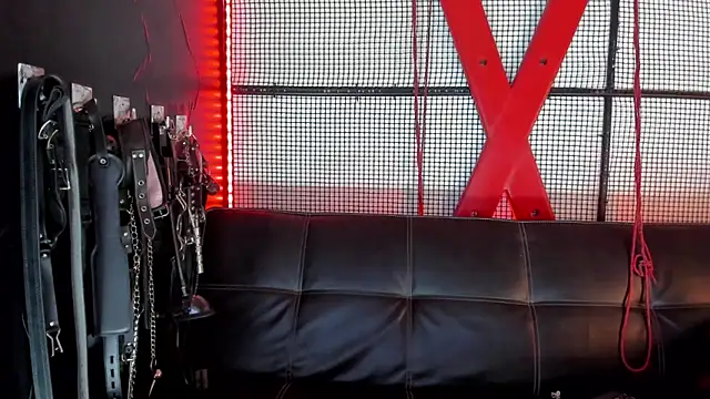 katizaldana online show from 10/21/25, 03:50