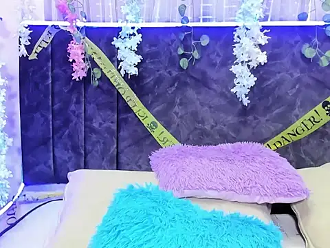 CintiaWalker online show from 10/24/25, 01:21