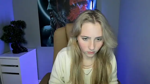 MarieSmite online show from 12/25/24, 07:34