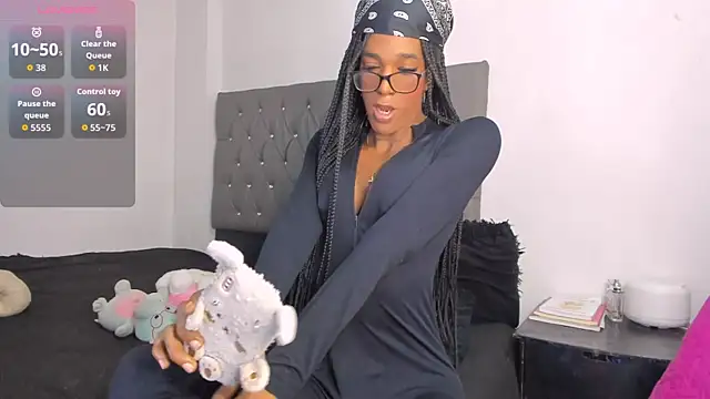 valeria montess online show from 11/25/25, 11:05