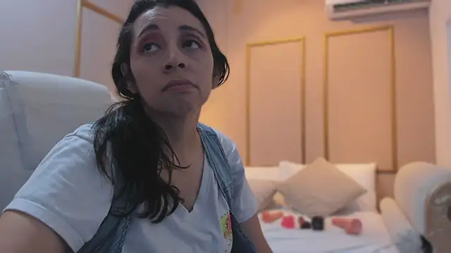 PerlaPreciosa online show from 02/28/26, 04:01