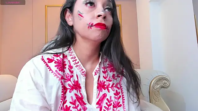 PerlaPreciosa online show from 10/24/25, 04:00